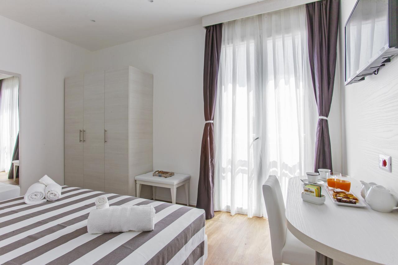 Hotel Houston Suites Rimini Exterior photo