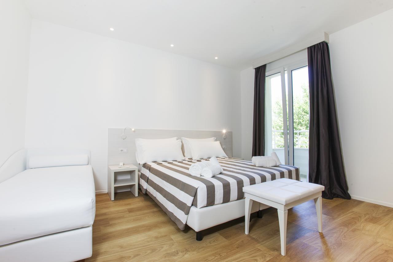 Hotel Houston Suites Rimini Exterior photo